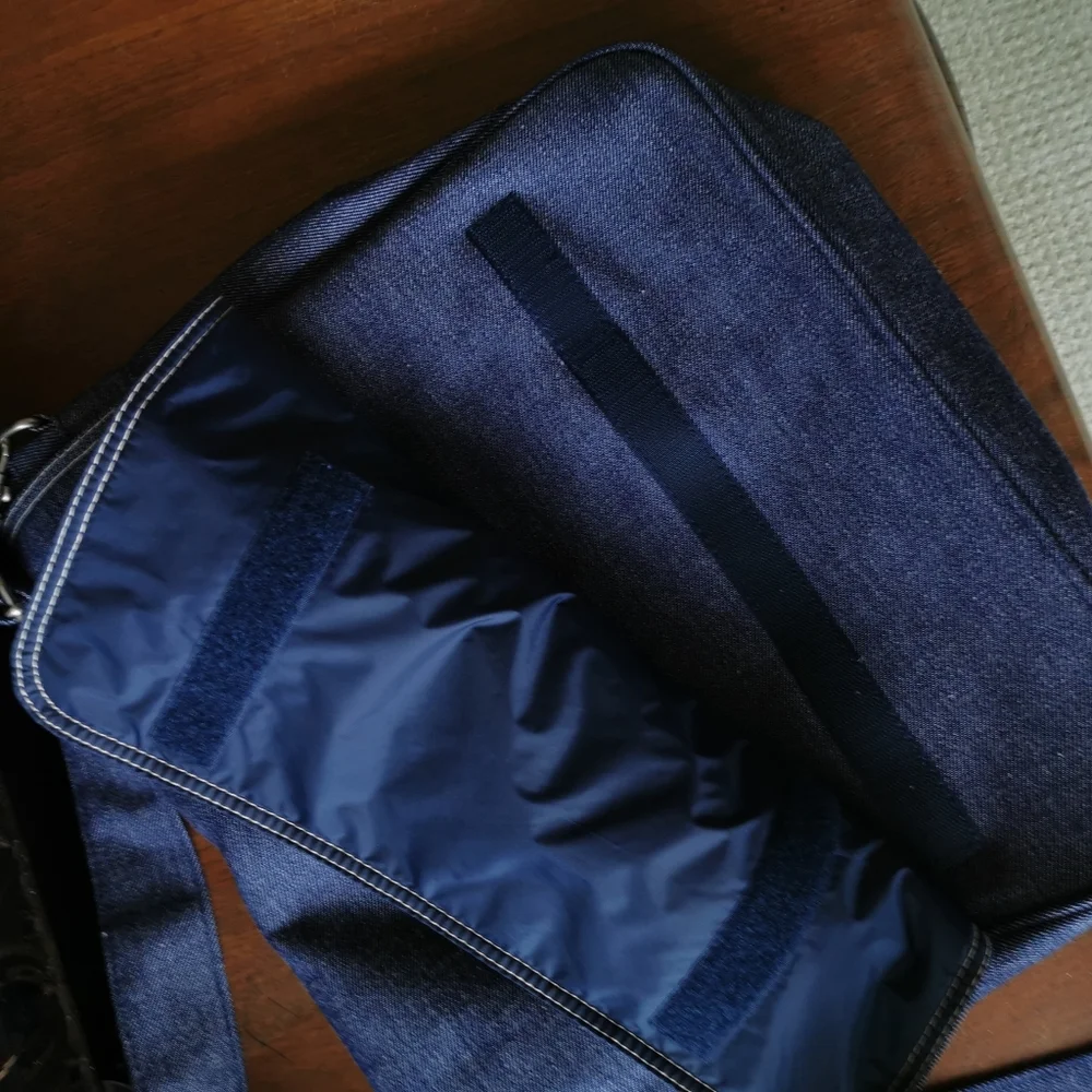 Retro 90s Tommy Hilfiger Jean Messenger Bag - Picture 2 of 9